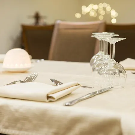 Royal 4* Cosenza