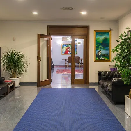 Hotel Royal 4*