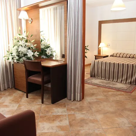 Royal Hotel 4*