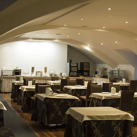 Royal 4* Cosenza