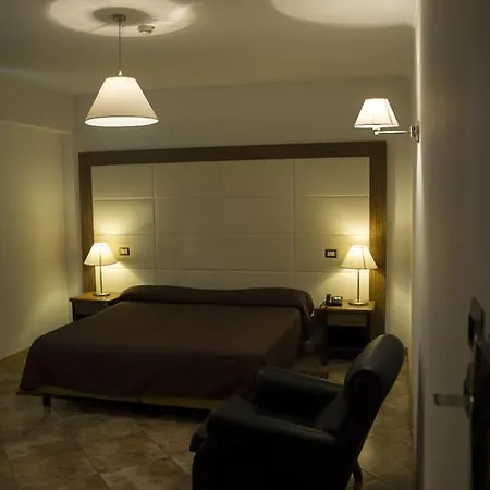 Royal Hotel 4*