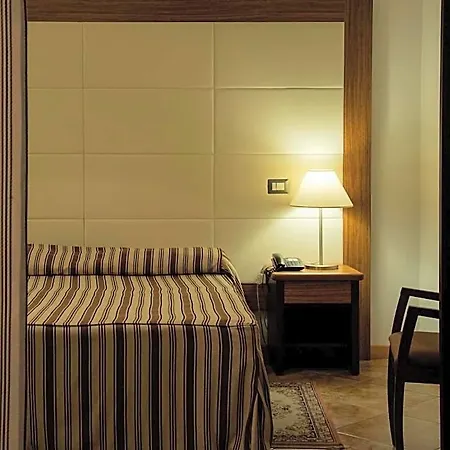Royal 4* Cosenza