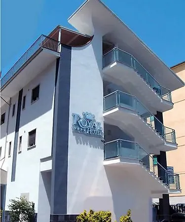 Royal 4*