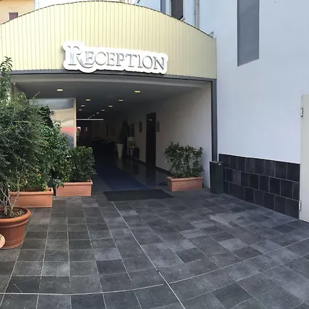 Royal Hotel 4*