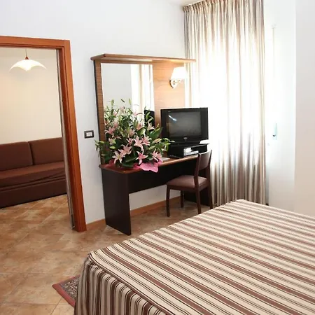 Royal Hotel 4*