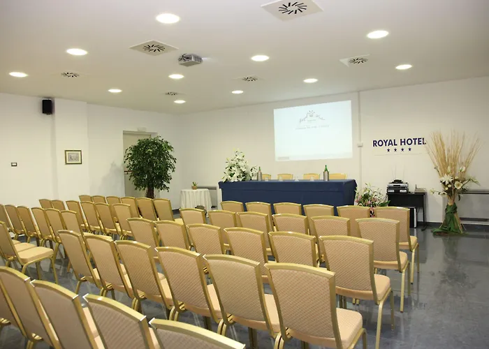 酒店 皇家酒店 4*